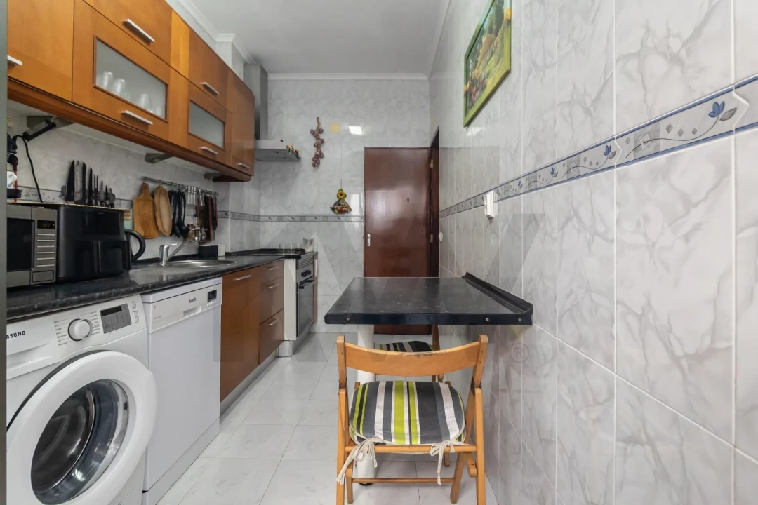 Apartamento T2 para Venda em Baixa da Banheira e Vale da Amoreira Foto 3