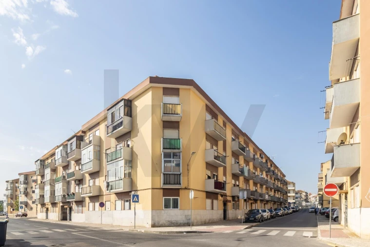 Apartamento T2 para Venda em Baixa da Banheira e Vale da Amoreira Foto 28