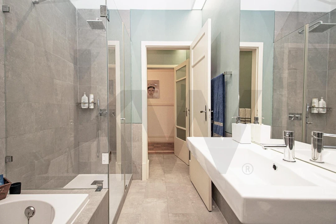 Apartamento T5 para Venda em Avenidas Novas Foto 38