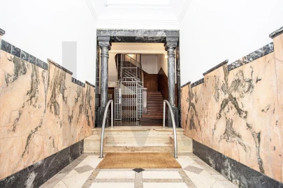 Apartamento T5 para Venda em Avenidas Novas
