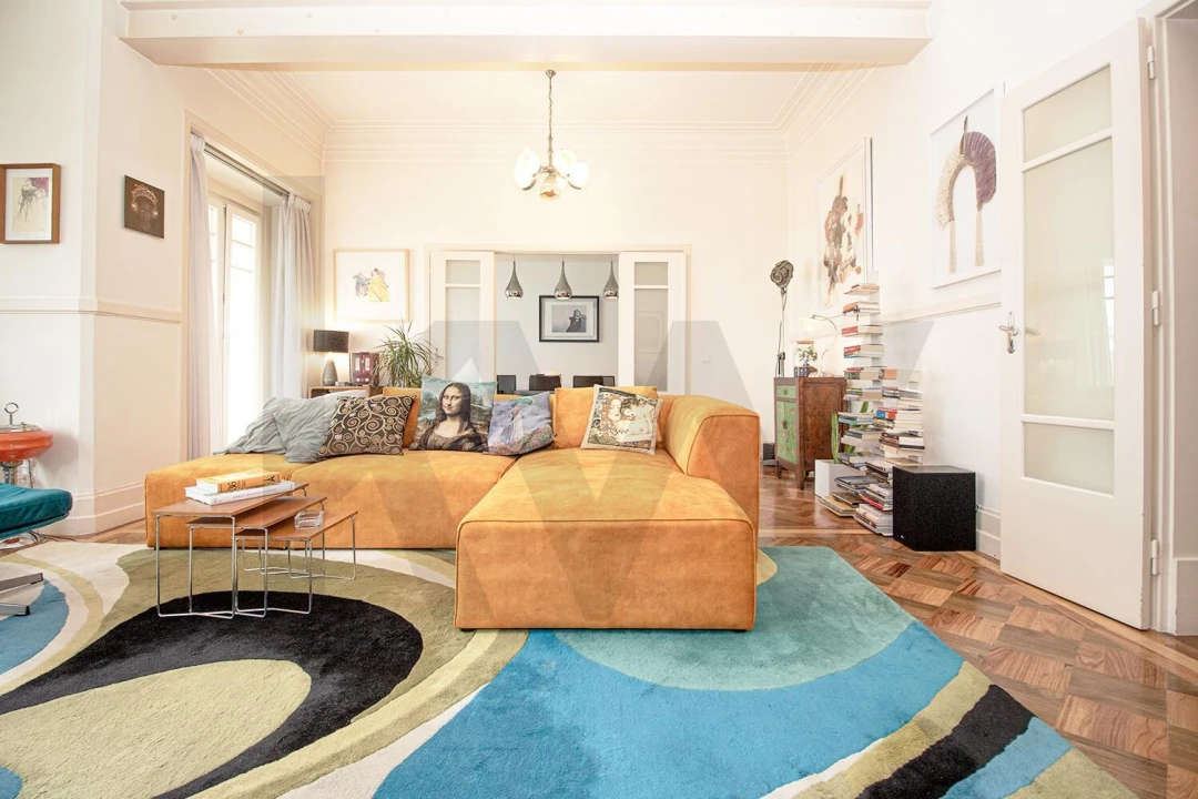 Apartamento T5 para Venda em Avenidas Novas Foto 1