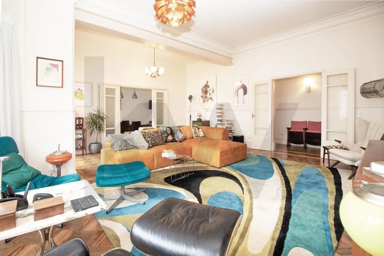 Apartamento T5 para Venda em Avenidas Novas Foto 3