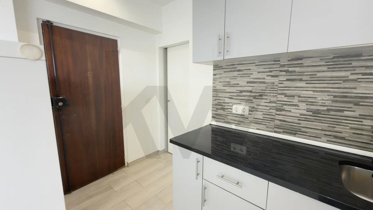 Apartamento para Venda em Alfragide Foto 5