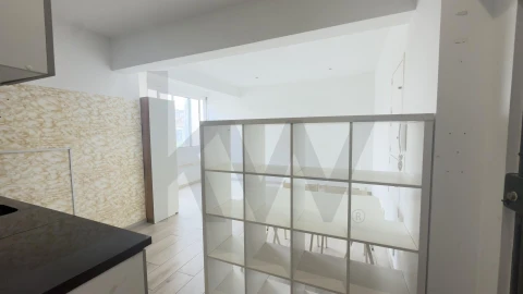 Apartamento para Venda em Alfragide