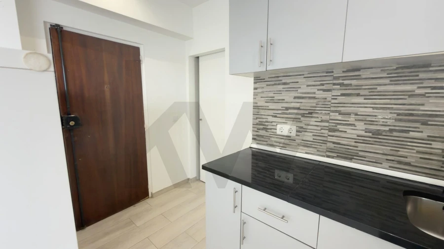 Apartamento para Venda em Alfragide Foto 5