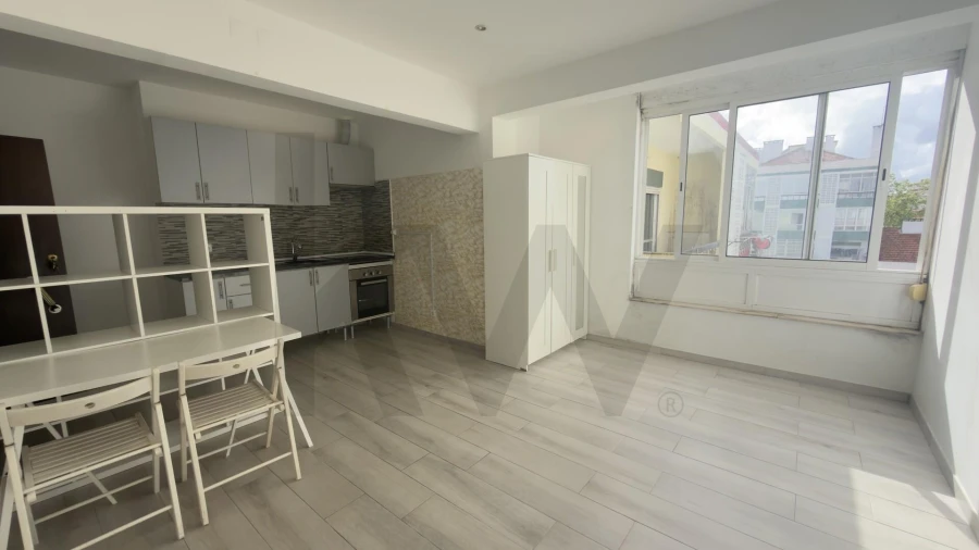 Apartamento para Venda em Alfragide Foto 2