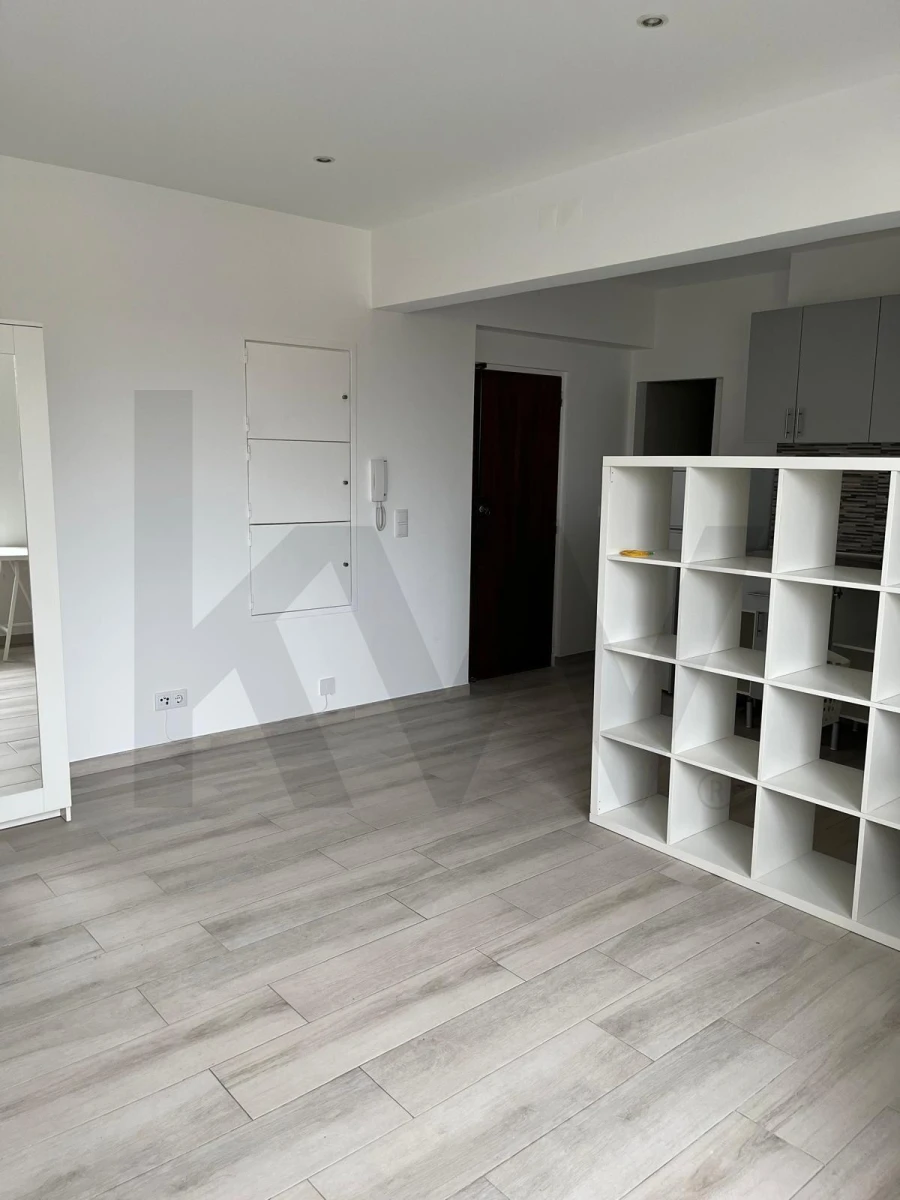Apartamento T1 para Venda em Alfragide Foto 5