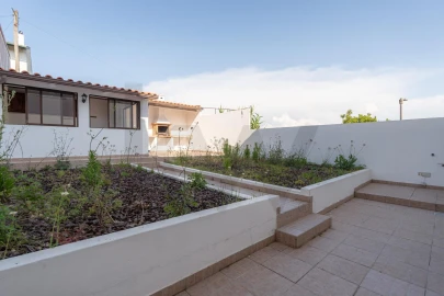 Moradia T4 para Arrendamento em Tavarede