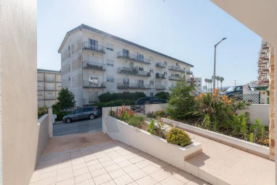 Moradia T4 para Arrendamento em Tavarede