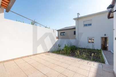 Moradia T4 para Arrendamento em Tavarede