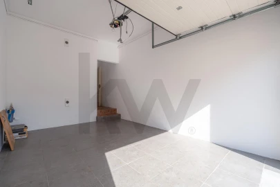 Moradia T4 para Arrendamento em Tavarede