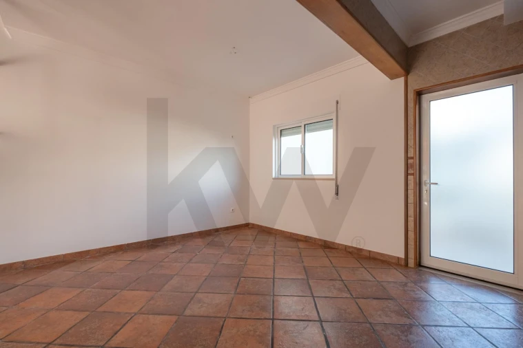 Moradia T4 para Arrendamento em Tavarede Foto 10