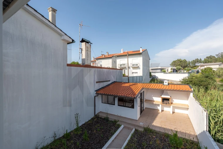Moradia T4 para Arrendamento em Tavarede Foto 50