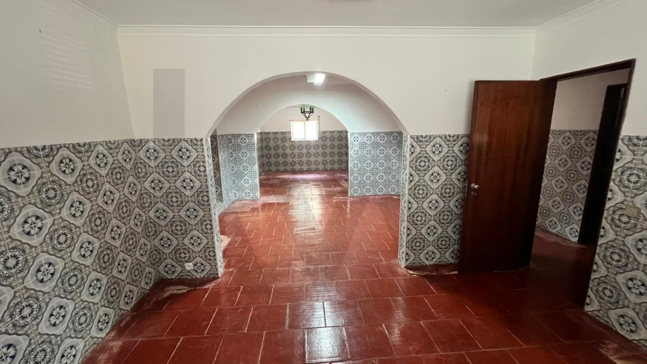Moradia T3 para Venda em Carnaxide e Queijas Foto 28