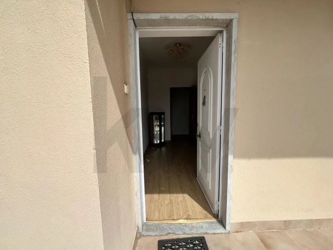 Moradia T3 para Venda em Carnaxide e Queijas Foto 4