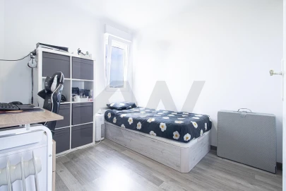 Apartamento T3 para Venda em Olivais