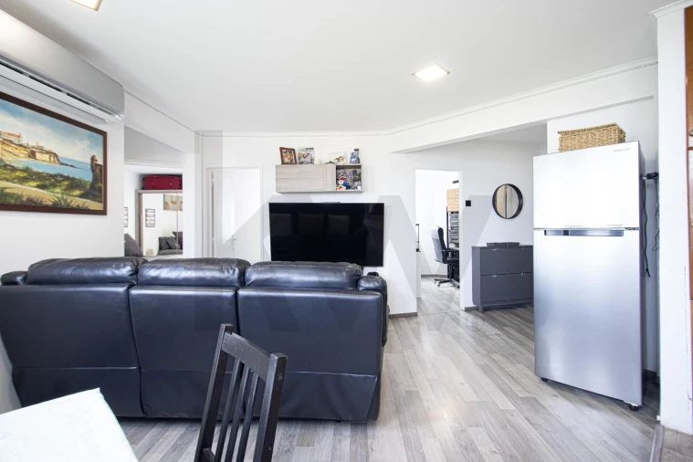 Apartamento T3 para Venda em Olivais Foto 4