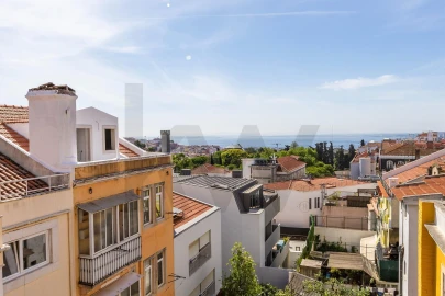 Apartamento T2 para Arrendamento em Campo de Ourique