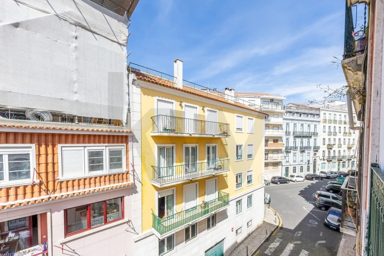 Apartamento T2 para Arrendamento em Campo de Ourique Foto 3