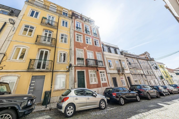 Apartamento T2 para Arrendamento em Campo de Ourique Foto 27