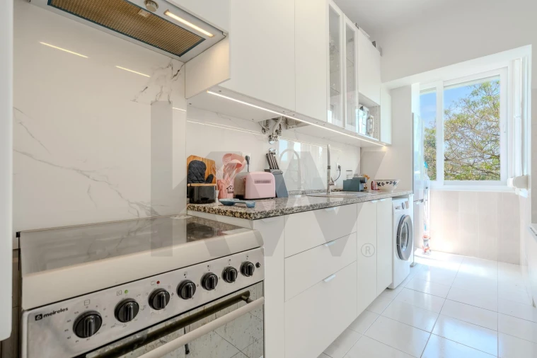 Apartamento T1 para Venda em Odivelas Foto 3
