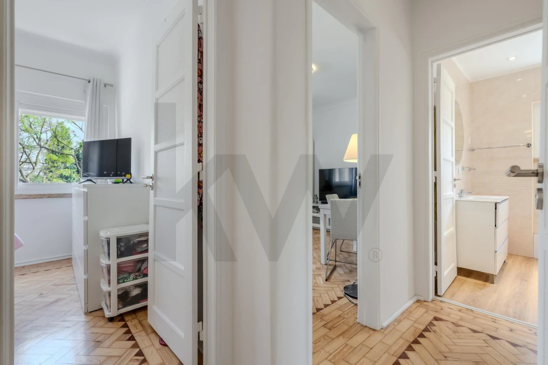 Apartamento T1 para Venda em Odivelas Foto 6