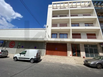 Apartamento T2 para Arrendamento em Beato