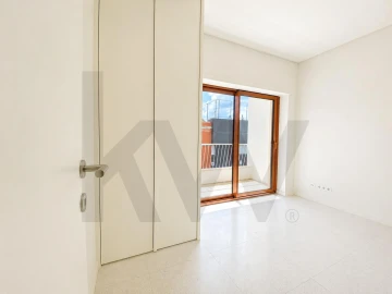 Apartamento T2 para Arrendamento em Beato