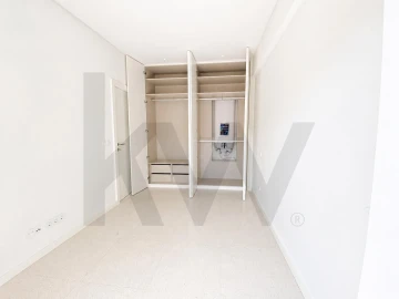 Apartamento T2 para Arrendamento em Beato