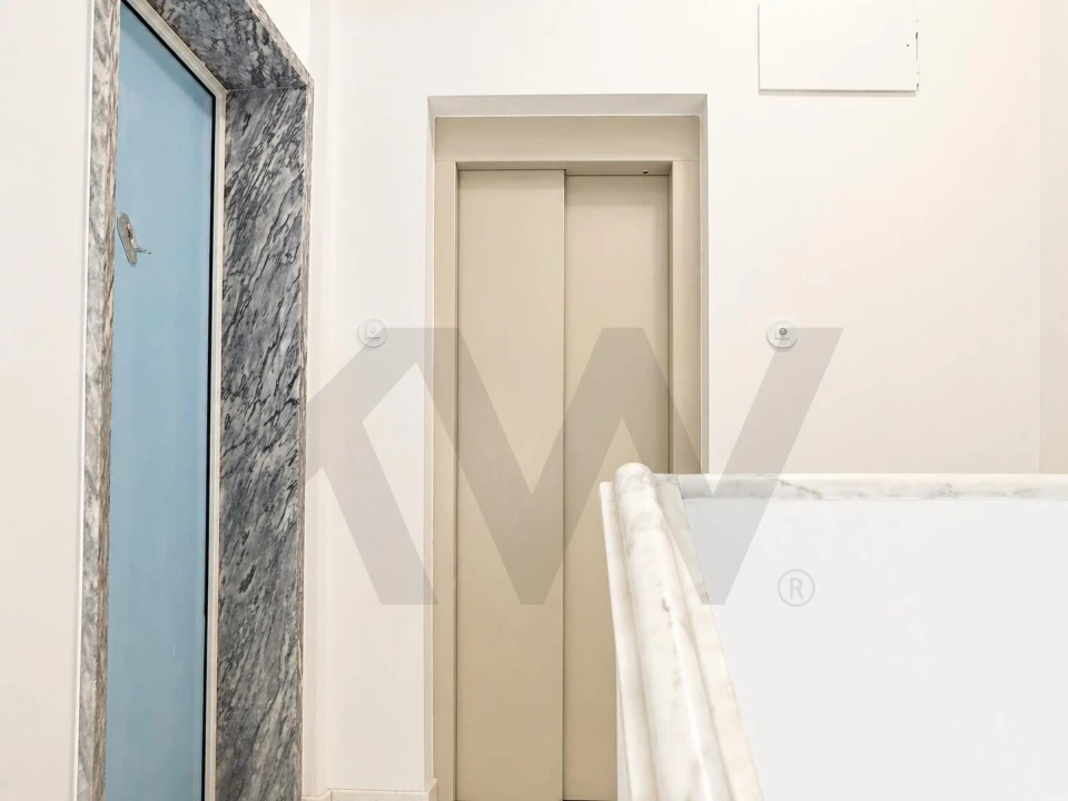 Apartamento T2 para Arrendamento em Beato Foto 6