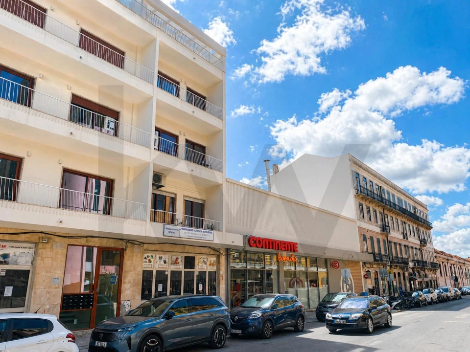 Apartamento T2 para Arrendamento em Beato Foto 40