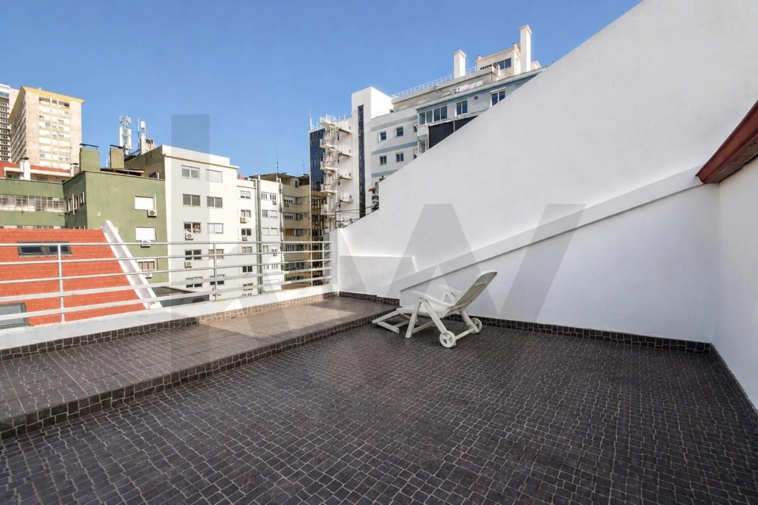 Apartamento T4 para Venda em Avenidas Novas Foto 5