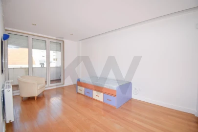 Apartamento T4 para Venda em Avenidas Novas