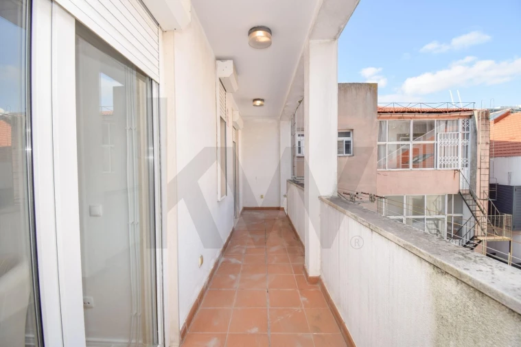 Apartamento T4 para Venda em Avenidas Novas Foto 24