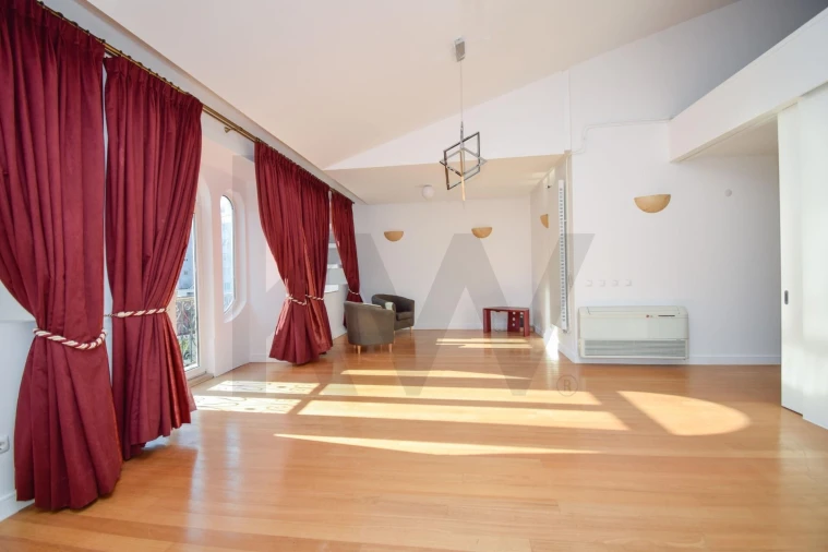 Apartamento T4 para Venda em Avenidas Novas Foto 3
