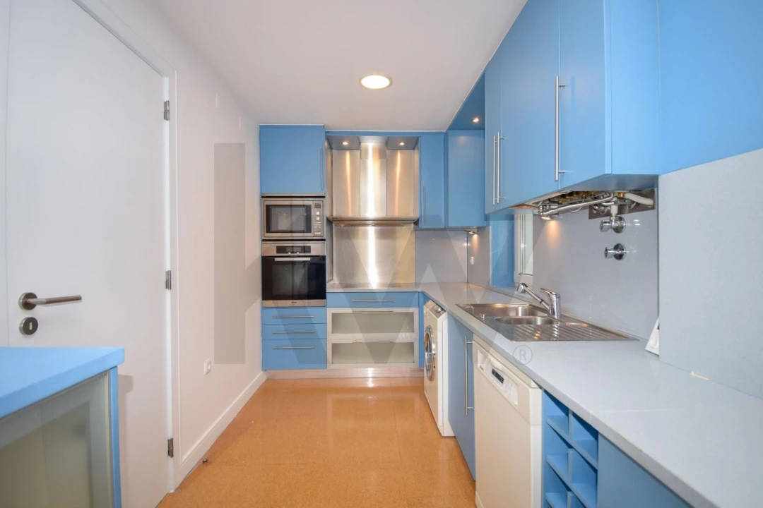 Apartamento T4 para Venda em Avenidas Novas Foto 12