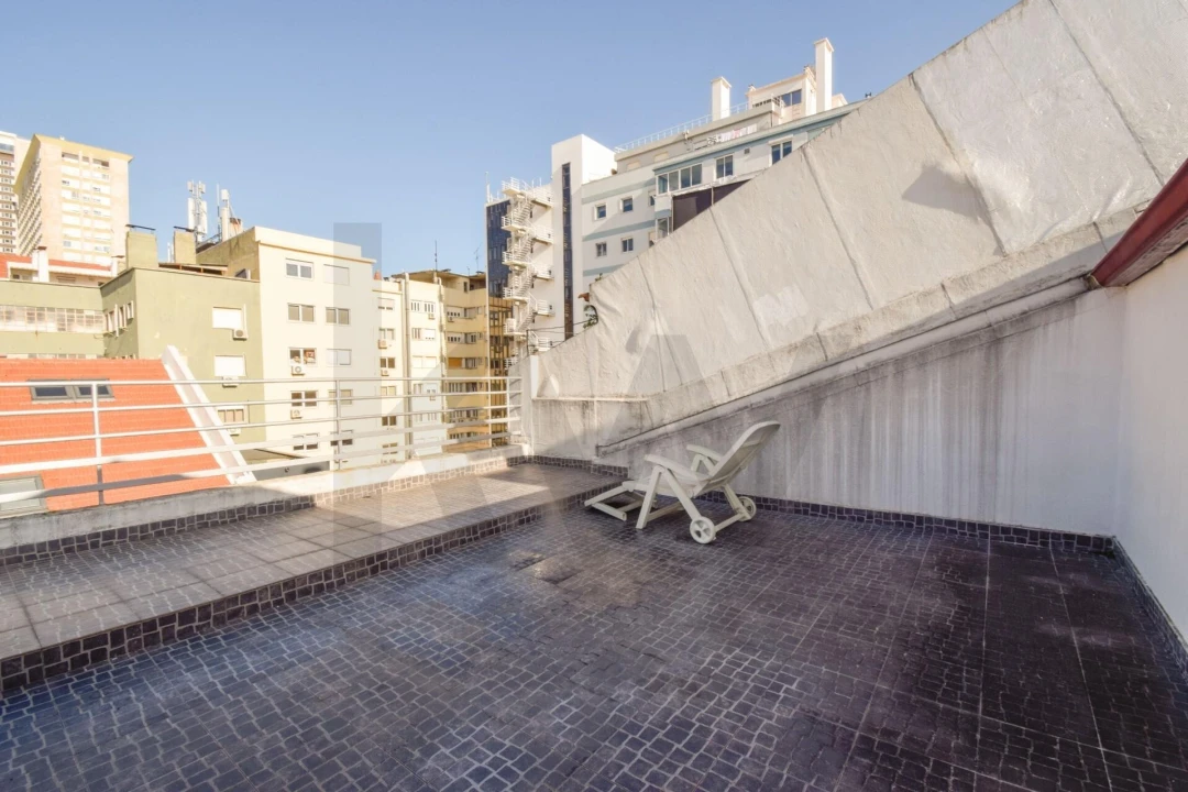 Apartamento T4 para Venda em Avenidas Novas Foto 30