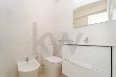 Apartamento T4 para Venda em São Martinho do Bispo e Ribeira de Frades