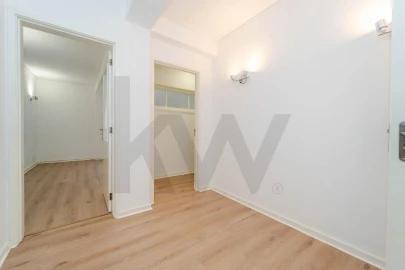 Apartamento T4 para Venda em São Martinho do Bispo e Ribeira de Frades