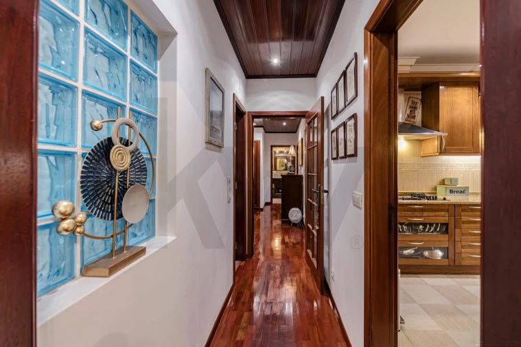 Apartamento T2 para Venda em Venteira Foto 9