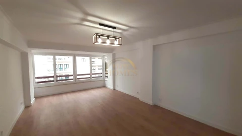 Apartamento T3 para Venda em Carnide