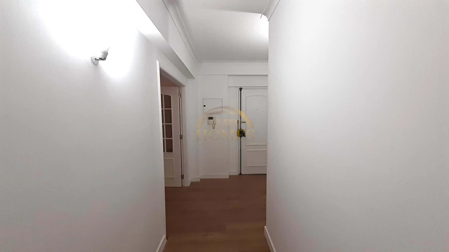 Apartamento T3 para Venda em Carnide Foto 37