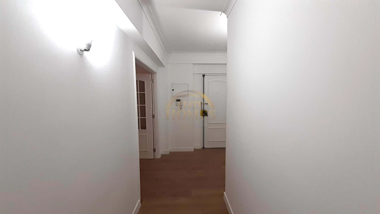 Apartamento T3 para Venda em Carnide Foto 37