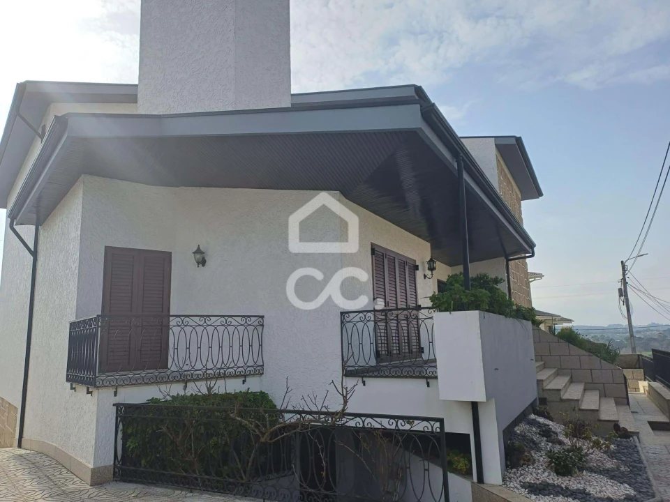 Moradia T7 para Venda em Areias, Sequeirô, Lama e Palmeira Foto 8