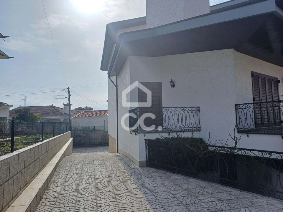 Moradia T7 para Venda em Areias, Sequeirô, Lama e Palmeira Foto 10