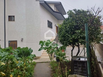 Moradia T7 para Venda em Areias, Sequeirô, Lama e Palmeira