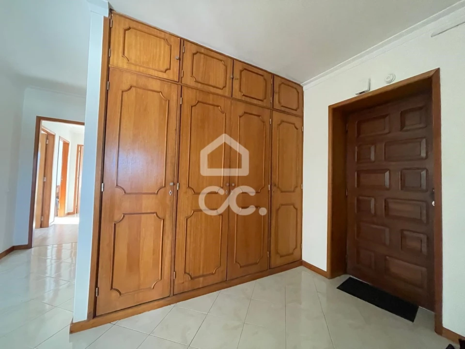 Apartamento T3 para Venda em Vila Nova de Famalicão e Calendário Foto 18