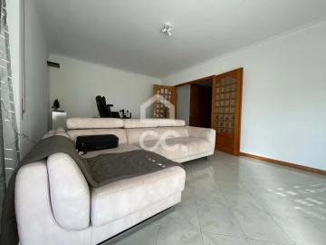 Apartamento T3 para Venda em Vila Nova de Famalicão e Calendário