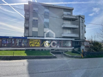 Apartamento T3 para Venda em Vila Nova de Famalicão e Calendário