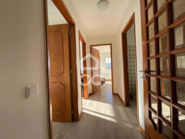 Apartamento T3 para Venda em Vila Nova de Famalicão e Calendário